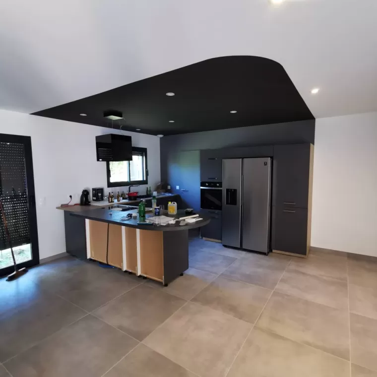 création d'un espace cuisine à Jassans-Riottier, Jassans-Riottier, Pictura Peinture
